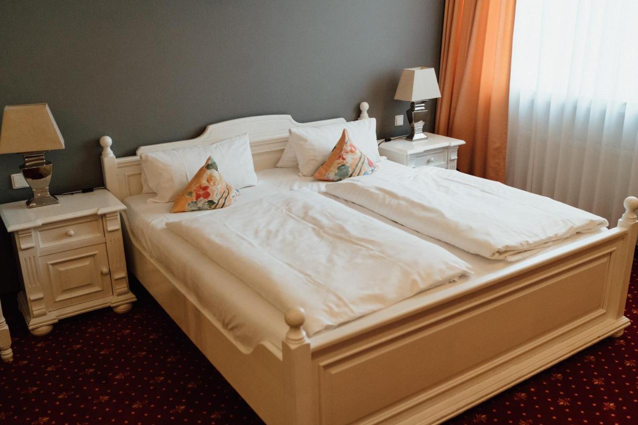 Hotel & Restaurant Westhoff Schloß Holte-Stukenbrock Esterno foto